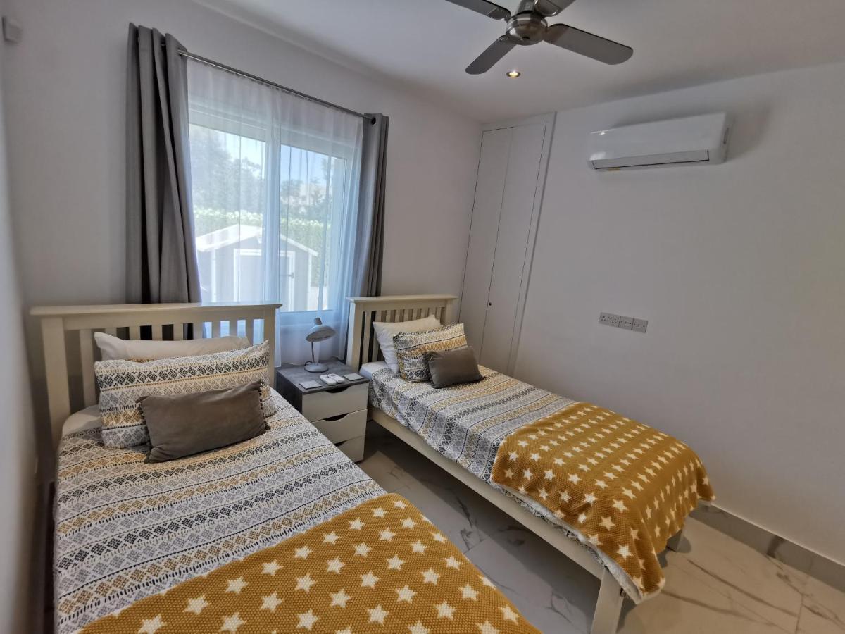 Paphos Gardens Apartment Exterior photo